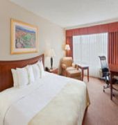 Holiday Inn Express & Suites Ft. Washington - Philadelphia