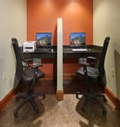 Holiday Inn Express Fayetteville- Univ of AR Area