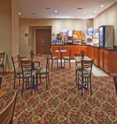 Holiday Inn Express Hotel & Suites Lonoke I-40 (Exit 175)