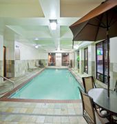 Holiday Inn Express & Suites Tacoma