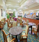 Holiday Inn Express & Suites Tacoma