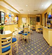 Holiday Inn Express & Suites New Buffalo
