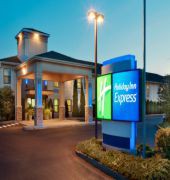 Holiday Inn Express Vernon - Manchester