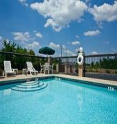 Holiday Inn Express Hotel & Suites Milton East I-10