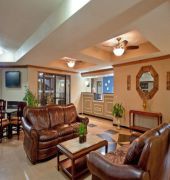 Holiday Inn Express & Suites Three Rivers