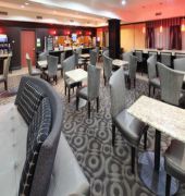Holiday Inn Express & Suites Paris
