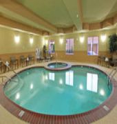 Holiday Inn Express & Suites Paris