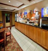 Holiday Inn Express Hotel and Suites Kinston