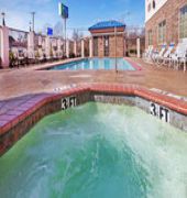 Holiday Inn Express Palestine