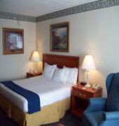 Holiday Inn Express & Suites Lancaster