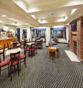 Holiday Inn Express & Suites Lancaster