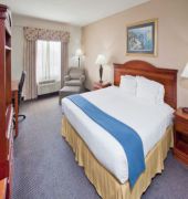 Holiday Inn Express & Suites Greenville-Downtown