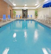Holiday Inn Express & Suites Kent State University