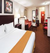 Holiday Inn Express & Suites Carrollton