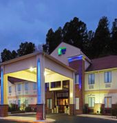 Holiday Inn Express Hotel & Suites Camden