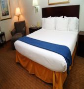 Holiday Inn Express & Suites