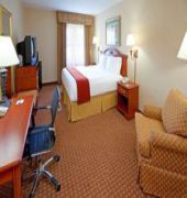 Holiday Inn Express & Suites Meadowlands Area