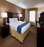 Holiday Inn Express Grove City (Outlet Center)