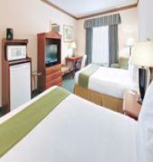 Holiday Inn Express & Suites Cleveland
