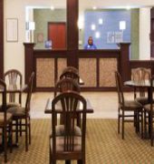 Holiday Inn Express & Suites Livingston