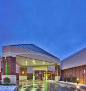 Holiday Inn Rochester Airport