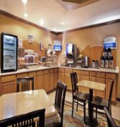 Holiday Inn Express Tuscola