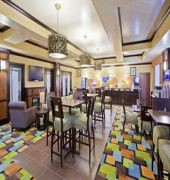 Holiday Inn Express & Suites Van Wert