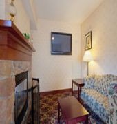 Holiday Inn Express & Suites