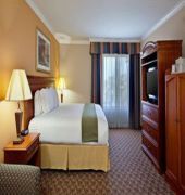 Hotel XOLA Trademark Collection by Wyndham