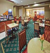 Holiday Inn Express Tulsa-Woodland Hills