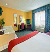 Holiday Inn Express Fort Campbell - Oak Grove