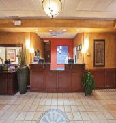 Holiday Inn Express & Suites Oklahoma City-Arpt-Meridian Av