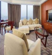 Crowne Plaza West Hanoi Residences