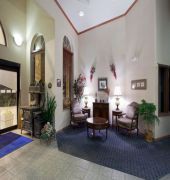 Holiday Inn Express Hotel & Suites Hill City