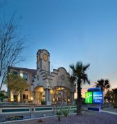 Holiday Inn Express & Suites Tucson Mall