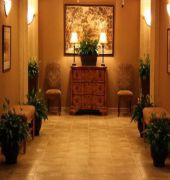 Holiday Inn Express & Suites Warrenton