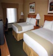 Holiday Inn Express & Suites Warrenton