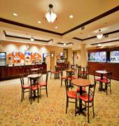 Holiday Inn Express & Suites Tavares - Leesburg