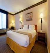 Holiday Inn Express & Suites Tyler North