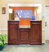 Holiday Inn Express & Suites Alcoa (Knoxville Airport)