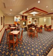 Holiday Inn Express & Suites Vermillion
