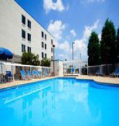 Holiday Inn Express & Suites Belmont