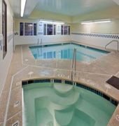 Holiday Inn Express & Suites Ashland
