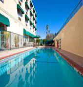Holiday Inn Express & Suites Pasadena-Colorado Blvd.
