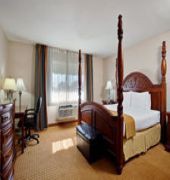 Holiday Inn Express & Suites Pasadena-Colorado Blvd.
