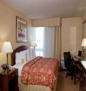 MCM Eleganté Hotel & Suites
