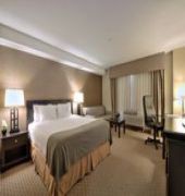 Holiday Inn Express & Suites Costa Mesa