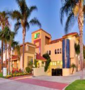 Holiday Inn Express & Suites Costa Mesa