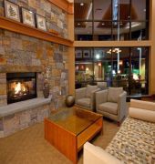 Holiday Inn Resort Lake George-Turf