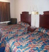 Rodeway Inn & Suites Fort Jackson